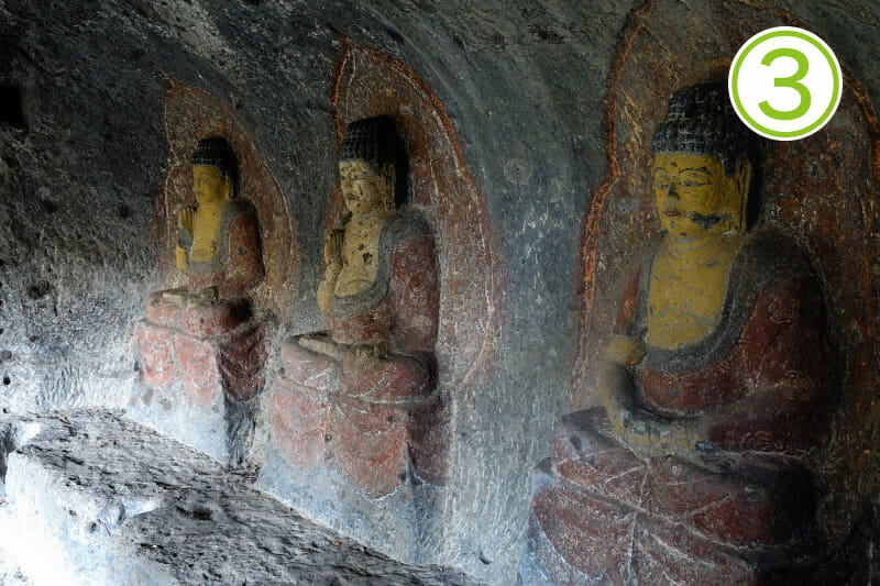 宮迫東・西石仏